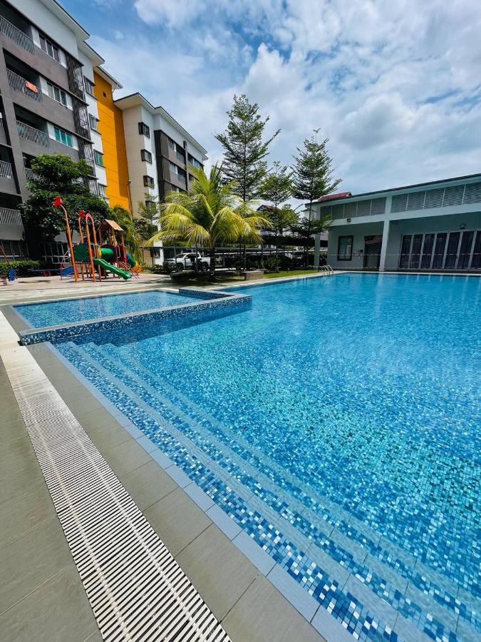 Wallaway2Stay Kiara Nilai Apartment 3 Bedroom Экстерьер фото