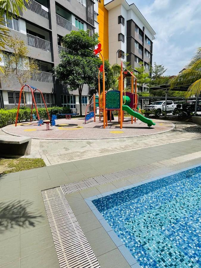 Wallaway2Stay Kiara Nilai Apartment 3 Bedroom Экстерьер фото