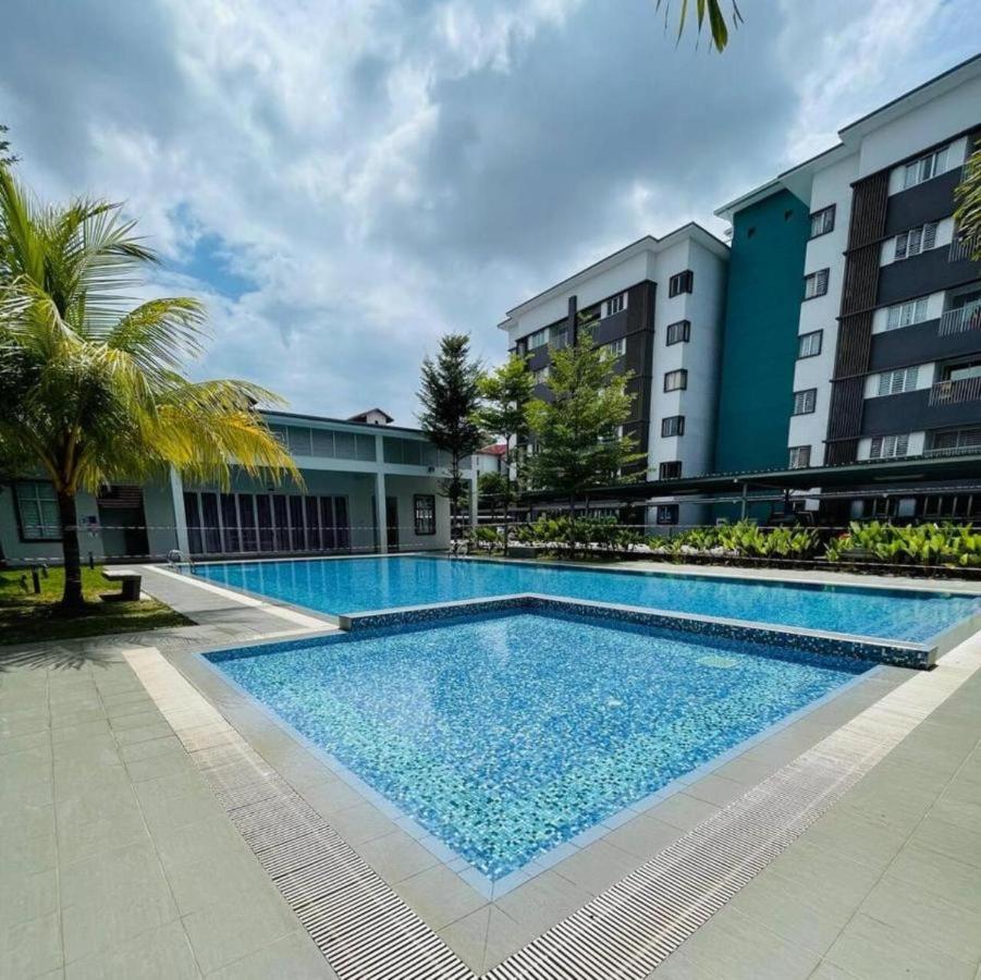 Wallaway2Stay Kiara Nilai Apartment 3 Bedroom Экстерьер фото